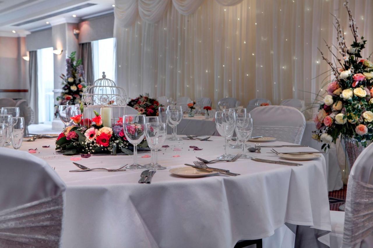 Отель Windmill Village Hotel, Golf Club & Spa, Bw Signature Collection Ковентри
