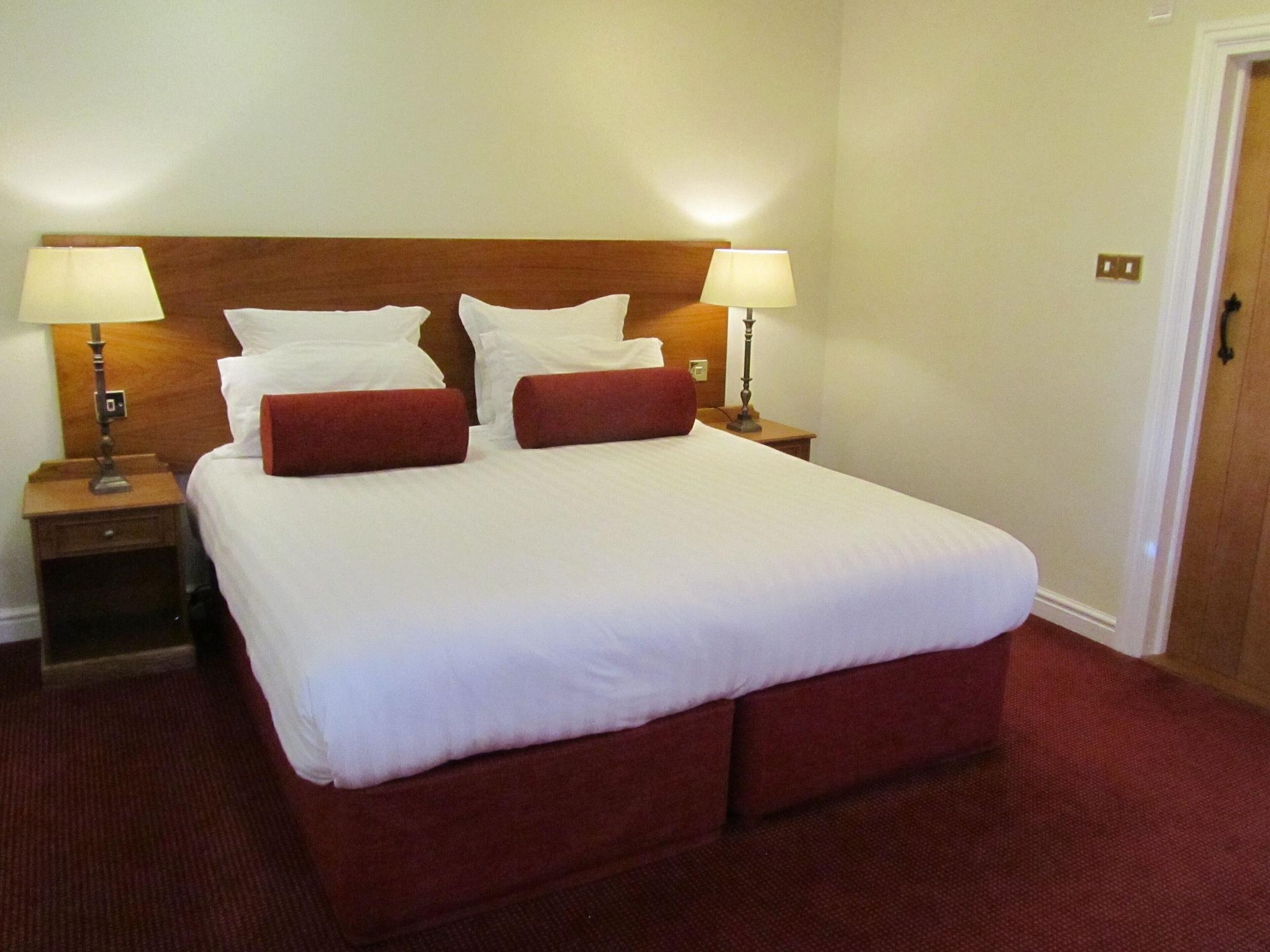 Windmill Village Hotel, Golf Club & Spa, Bw Signature Collection Отель 4*