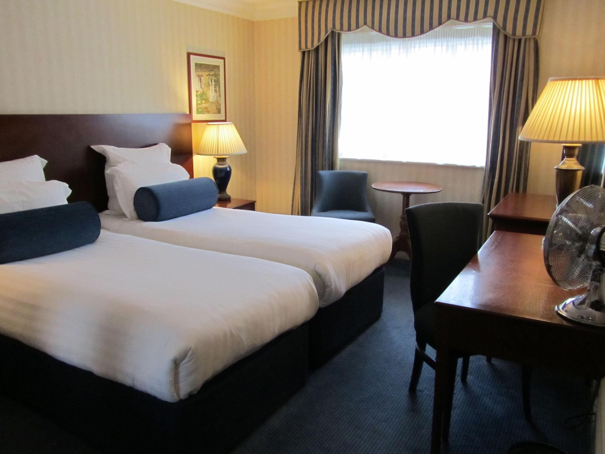 Windmill Village Hotel, Golf Club & Spa, Bw Signature Collection Отель