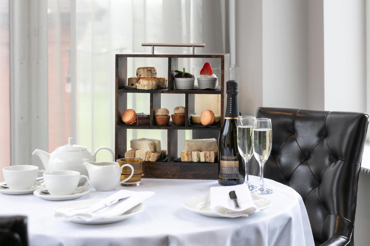 Windmill Village Hotel, Golf Club & Spa, Bw Signature Collection Отель 4*