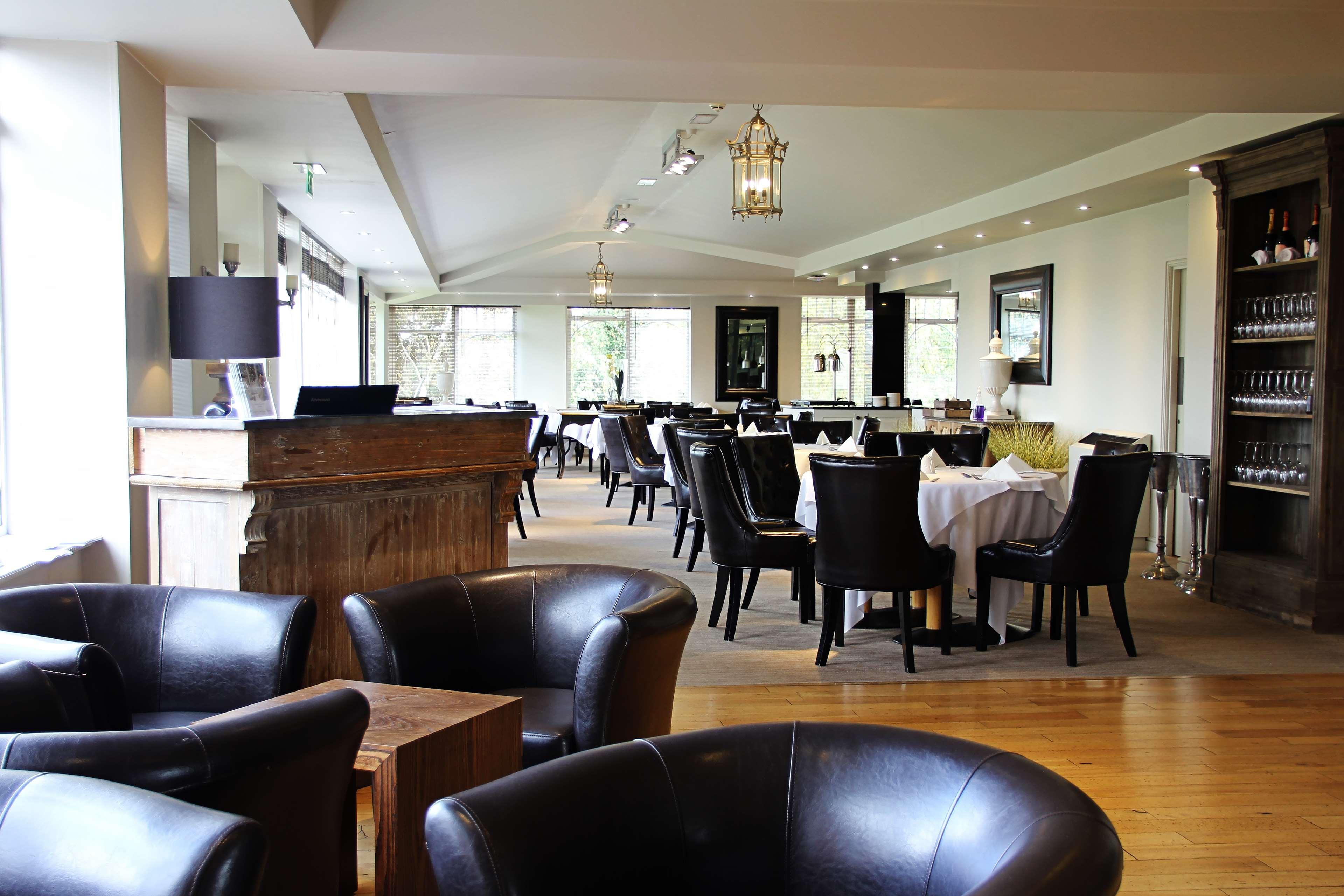 Отель Windmill Village Hotel, Golf Club & Spa, Bw Signature Collection 4*