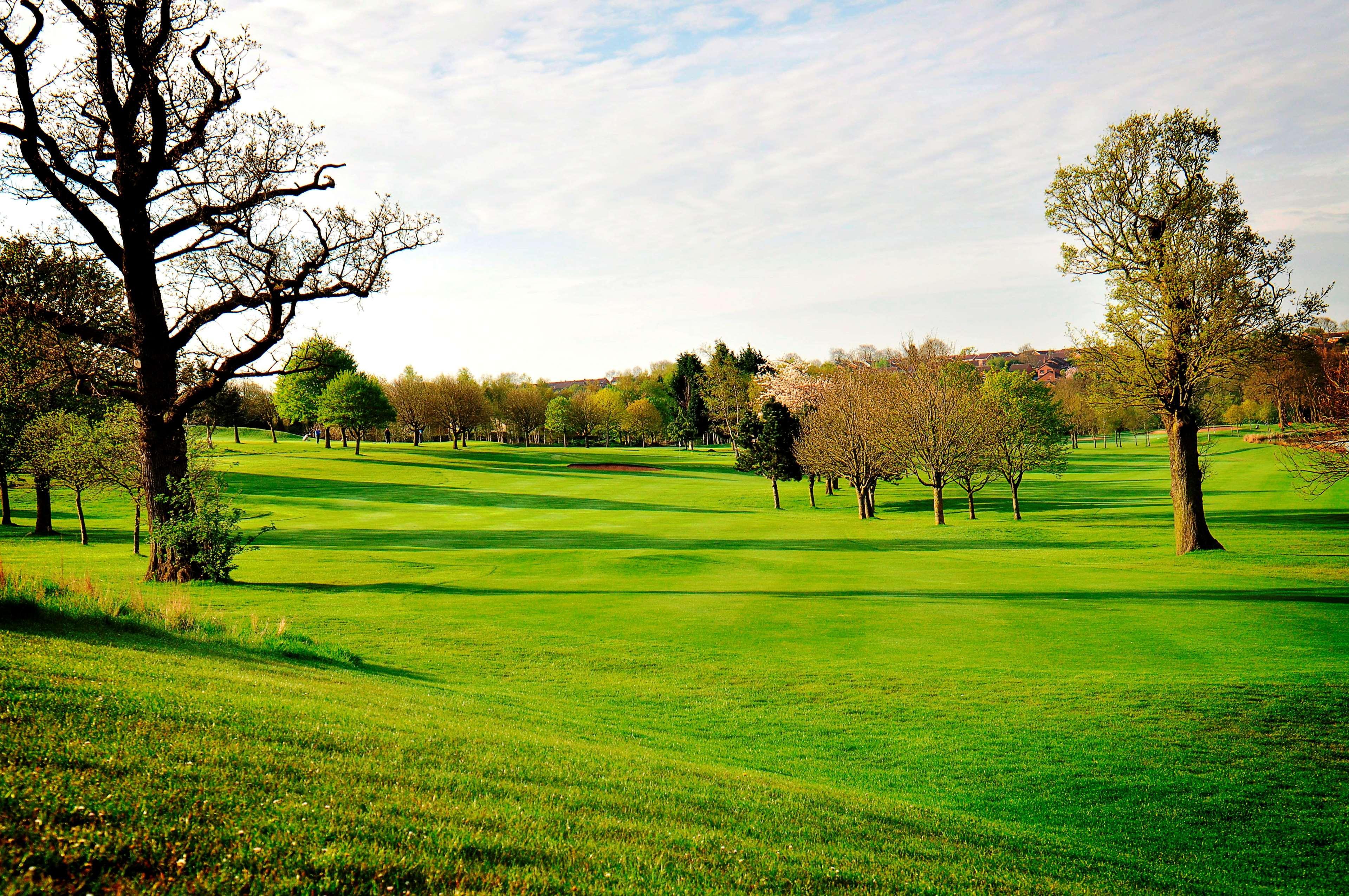 Отель Windmill Village Hotel, Golf Club & Spa, Bw Signature Collection Ковентри